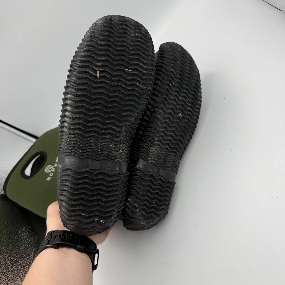 Roper Men's Olive Green and Black Neoprene Pull-On Rain Boots
